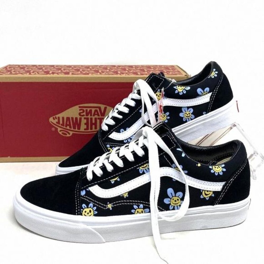 VANS Old Skool Low Top Black Floral Suede Canvas VN0A5JMIY23 Sneakers Size Women - Picture 1 of 12